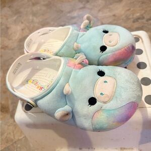 CROCS Kids Plush Tie-Dye Character Slippers - Light Blue, Pink, Green